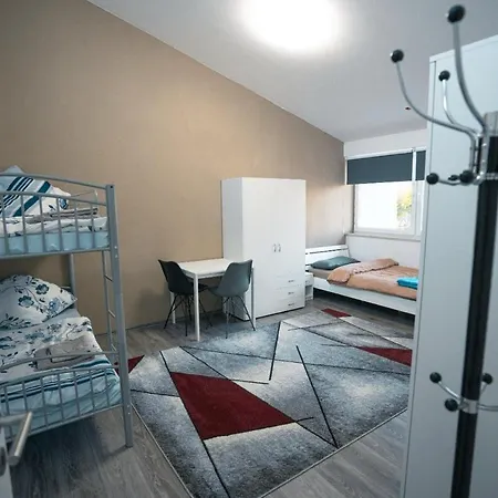 Monteursunterkunft 新武尔姆斯托夫