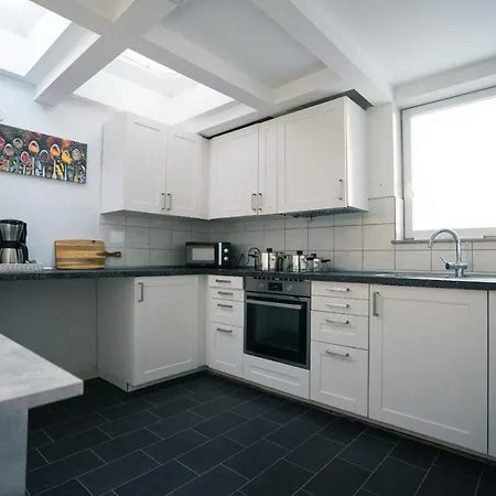 Monteursunterkunft 旅馆 *