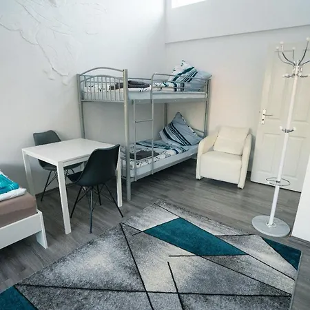 旅馆 Monteursunterkunft